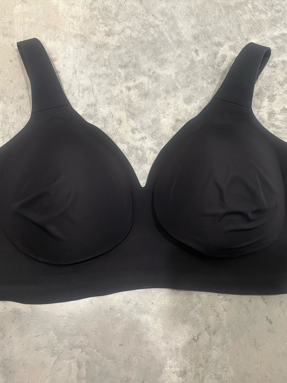 Evelyn and Bobbie 2XL Black Wireless Bra